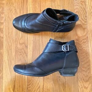 Taos Addition Black Leather Ankle Boot 9.5